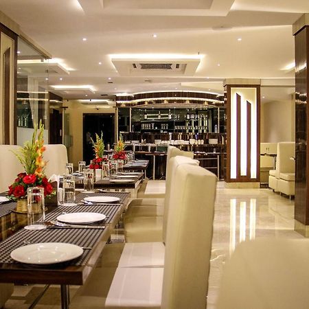Regenta Inn Larica Kalkata Exteriér fotografie
