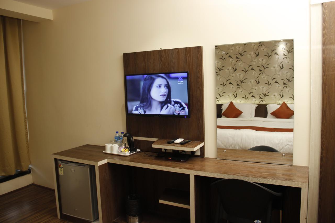 Regenta Inn Larica Kalkata Exteriér fotografie