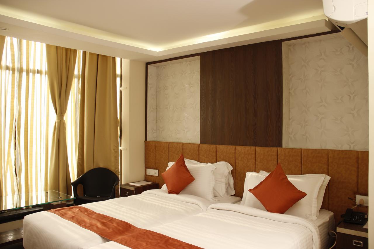 Regenta Inn Larica Kalkata Exteriér fotografie