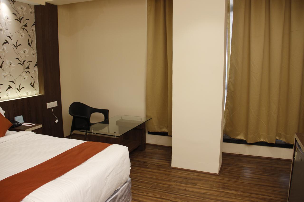Regenta Inn Larica Kalkata Exteriér fotografie